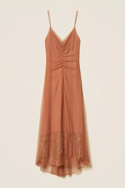 Abito lungo in tulle plumetis e pizzo