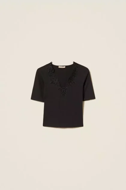 T-shirt a costine con pizzo